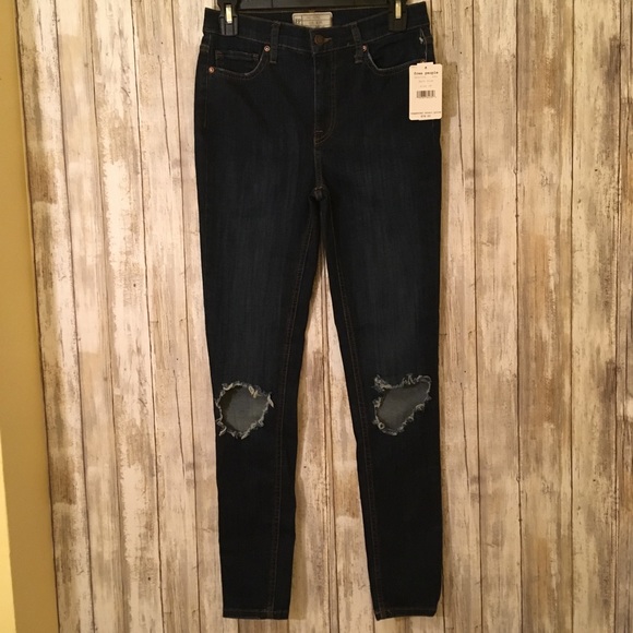 Free People Busted Knee Skinny Jeans - Picture 2 of 5
